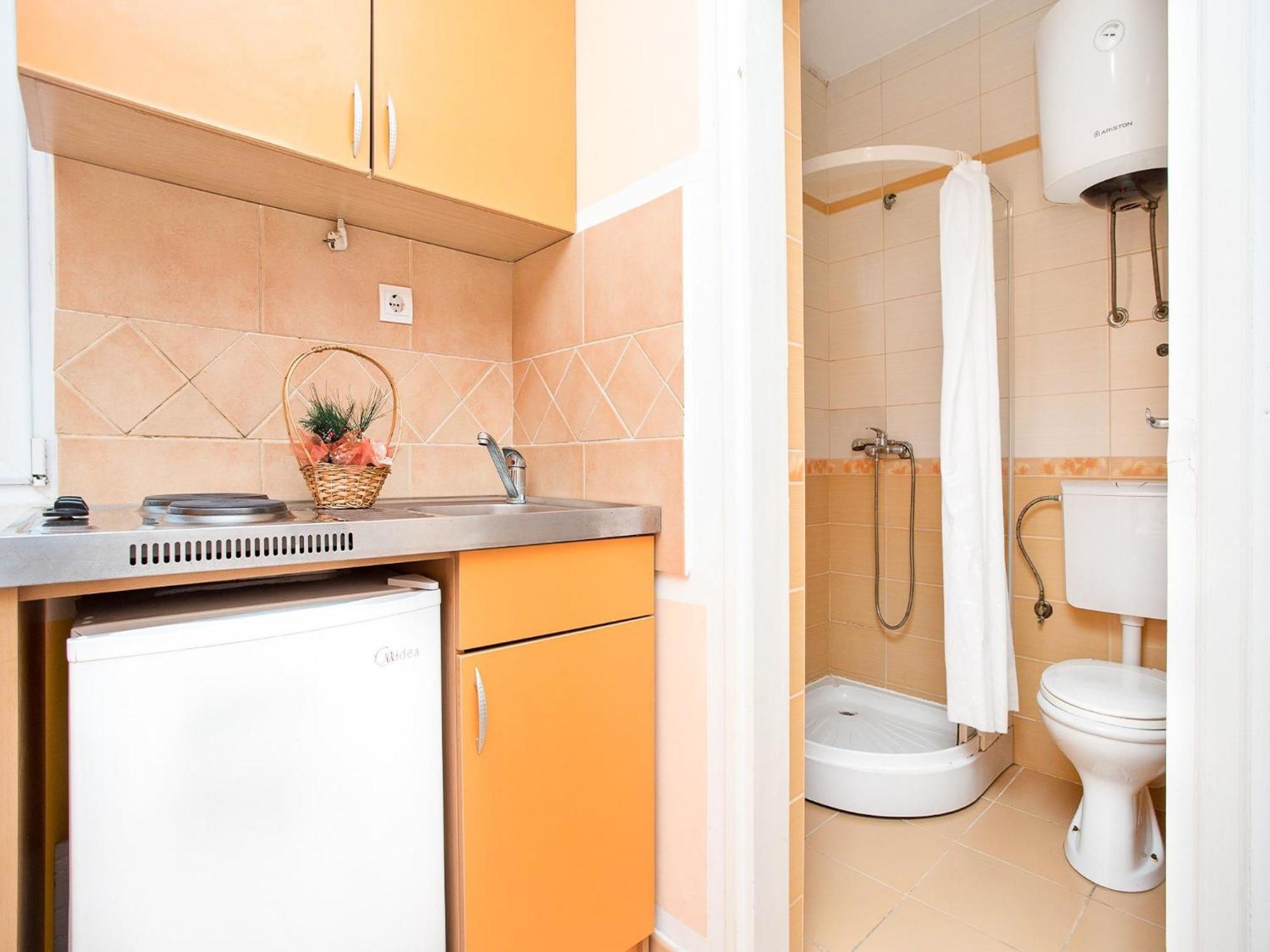 Mik5 - Famous Jaz Guest house Budva